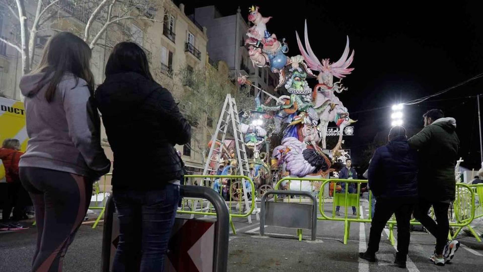 Valencia aplaza las Fallas por el coronavirus