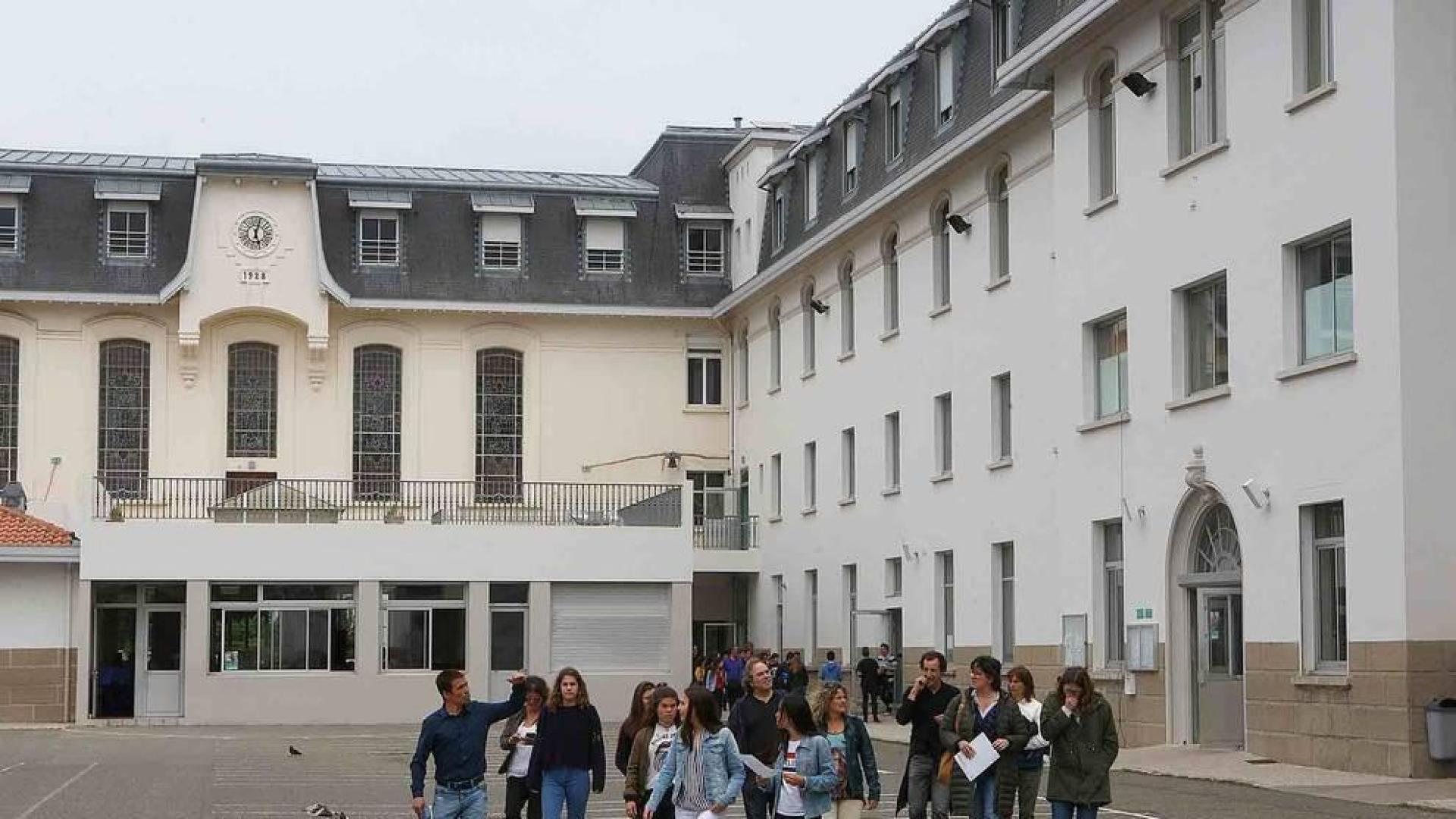 Cuatro colegios franceses rechazaron el lunes a setenta alumnos navarros