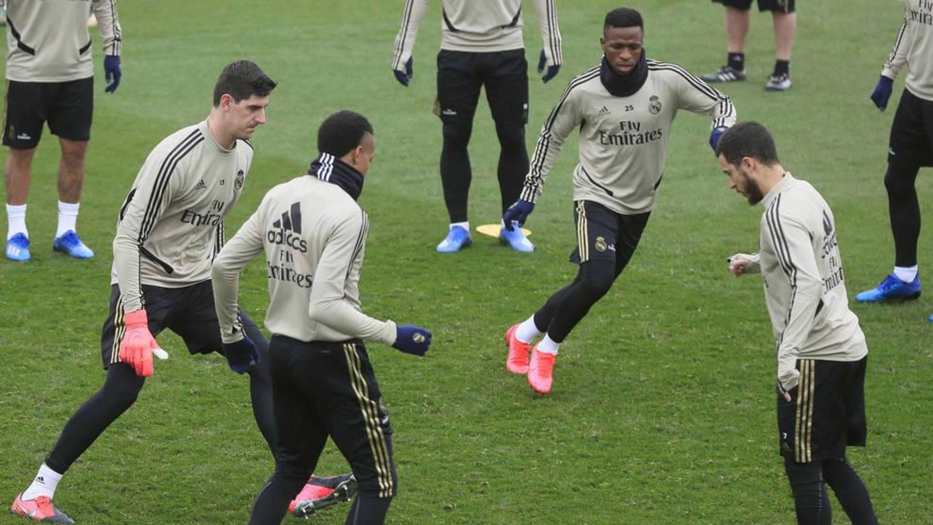 El Real Madrid viaja a Pamplona con Bale, pero sin James y Hazard