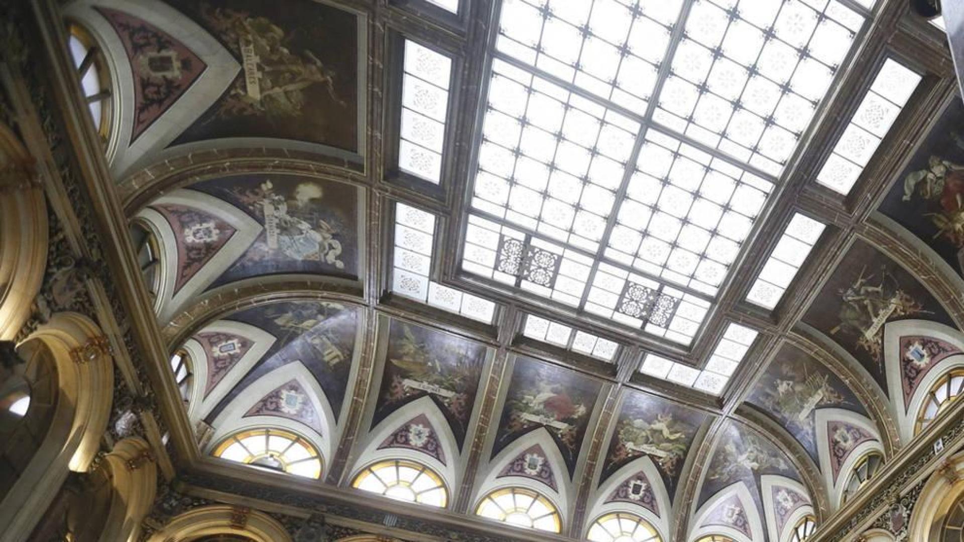 El Ibex 35 abre con alza del 0,15% anclado en los 9.000 enteros