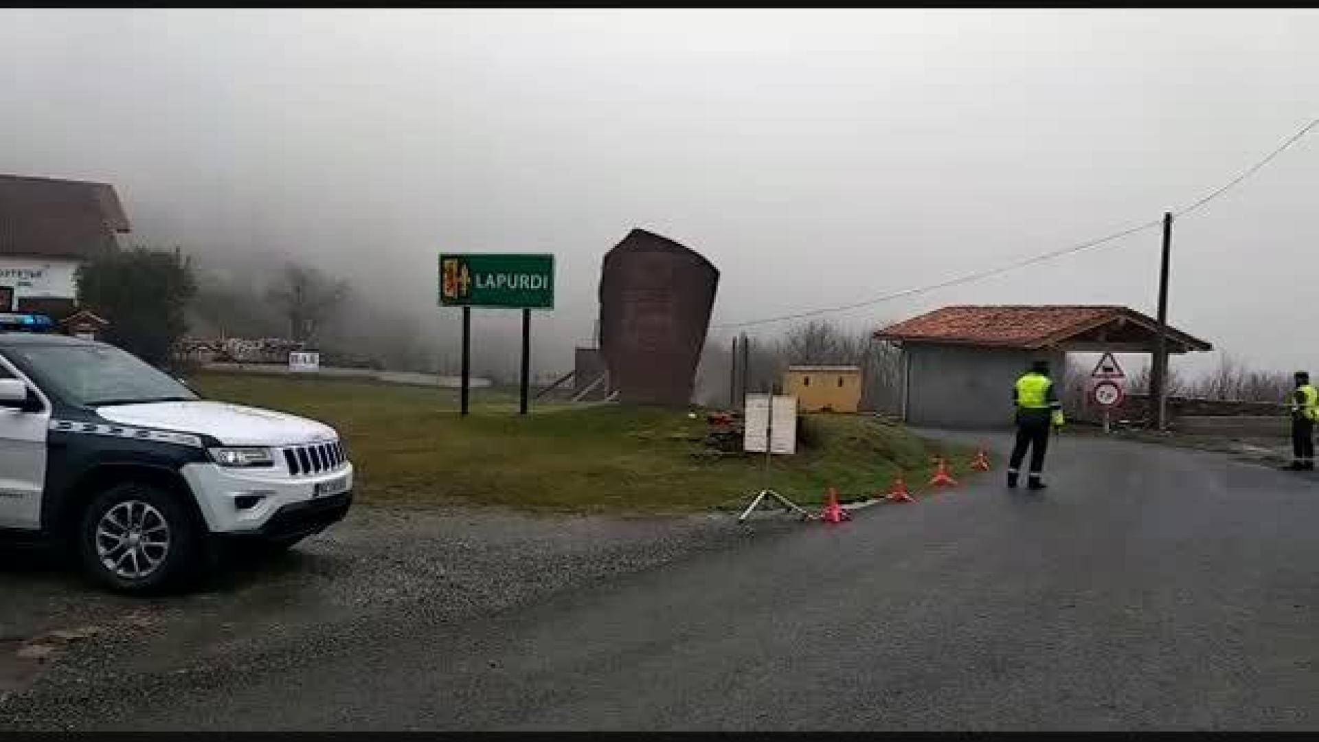 Vídeo | La Guardia Civil cierra la frontera de Navarra con Francia