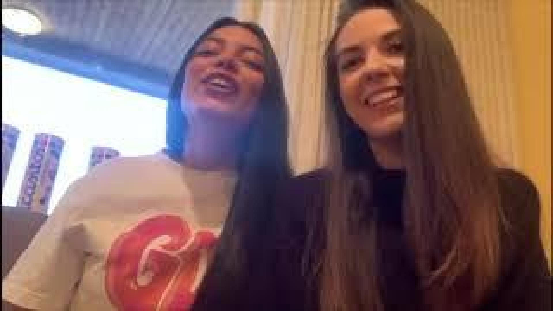 Los alumnos de enfermería de la UN dan las gracias a los sanitarios