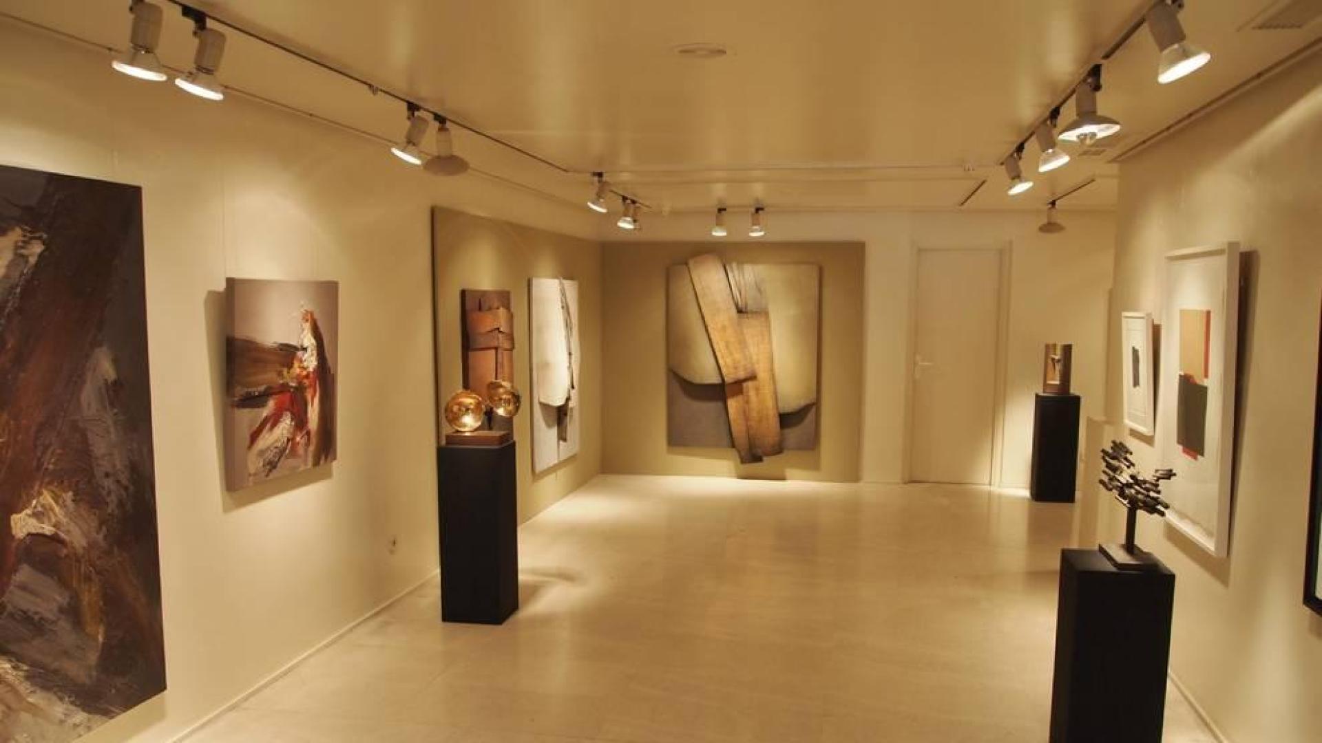 Imagen de una exposición en la galería Fermín Echauri.
