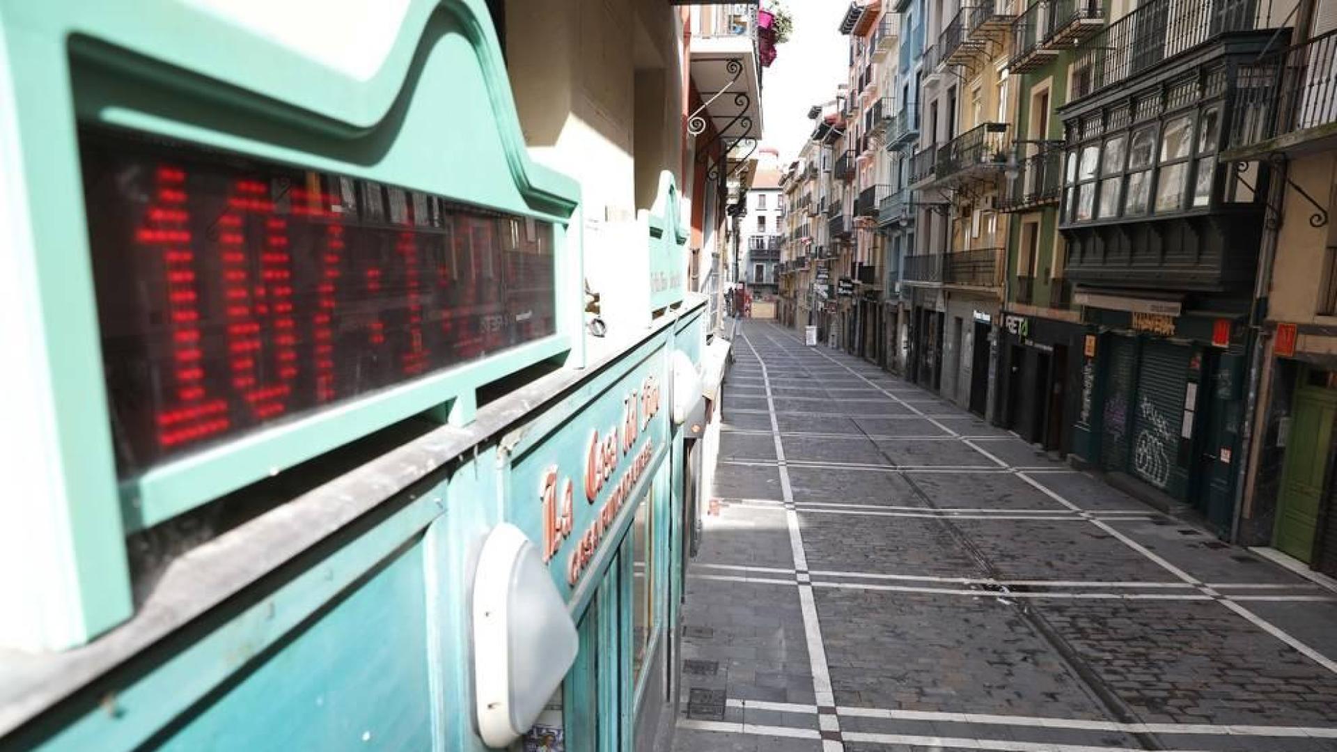 Reloj que marca la cuenta atrás para San Fermín en la Estafeta, el pasado sábado 21 de marzo.