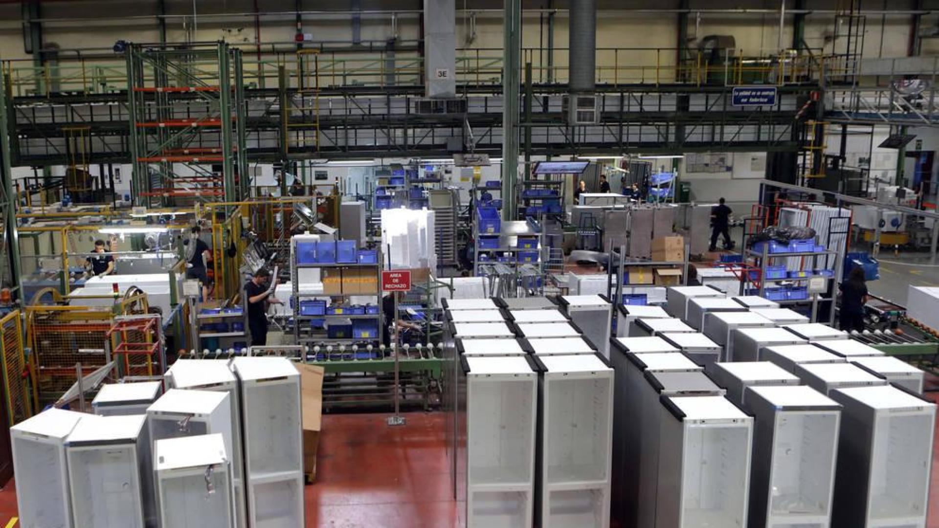 BSH cierra su planta de Esquíroz y el almacén de Villatuerta desde el viernes