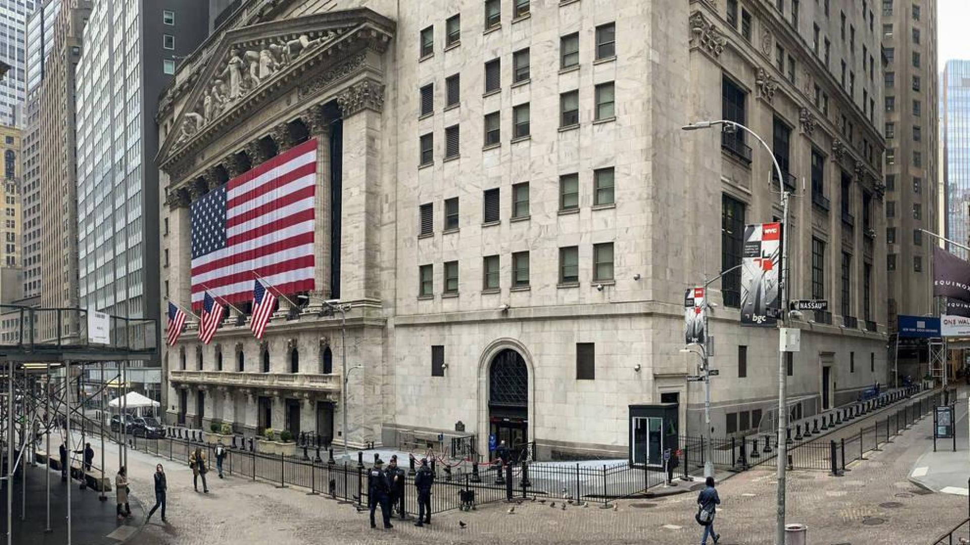 El Dow Jones sube un 11 % y el Nikkei cierra también con una subida de más del 8%