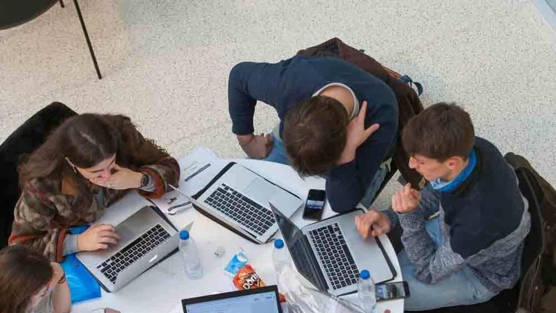 Más de mil personas, en la primera jornada de puertas abiertas on line de la UN