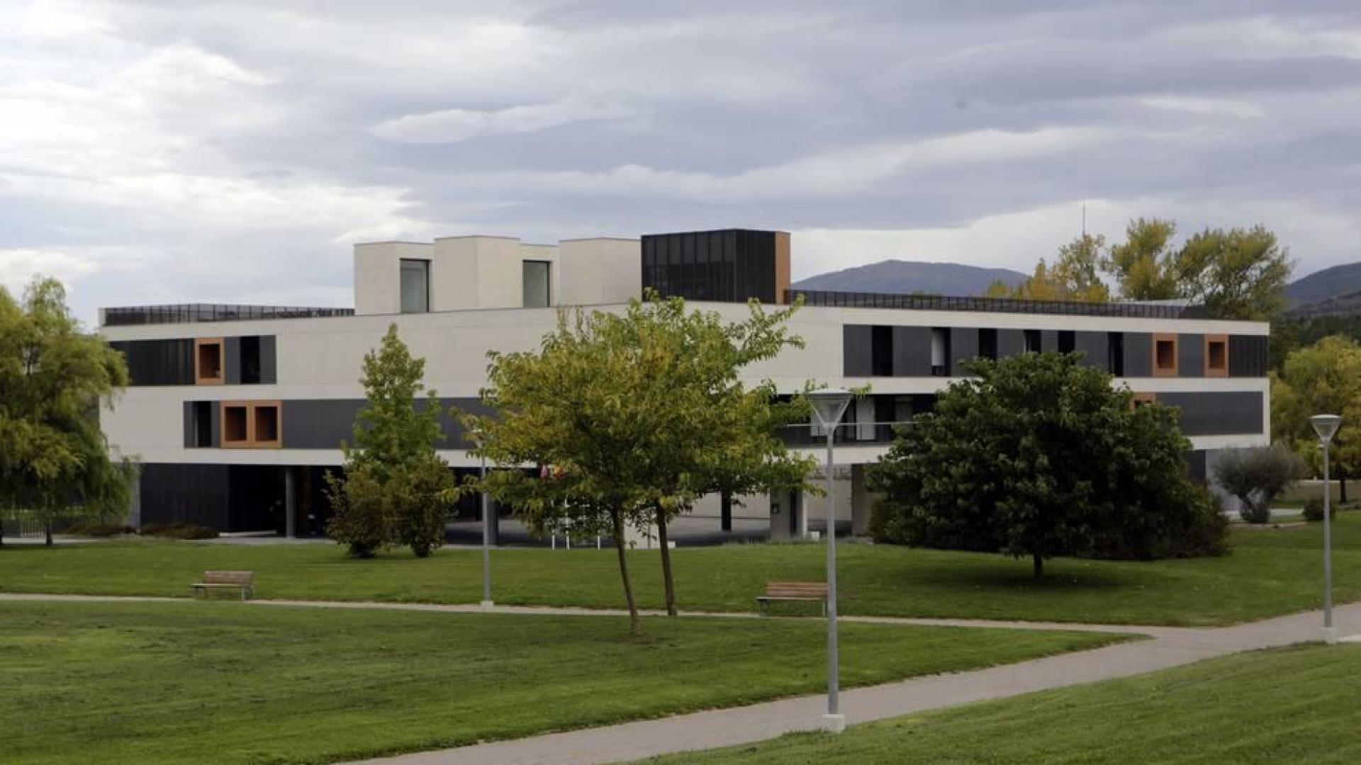 Navarra Suma priorizá el centro cultural en Valle de Egüés