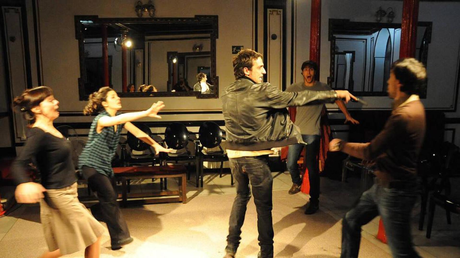 Una escena de La función por hacer, inspirada en Seis personajes en busca de autor de Pirandello.