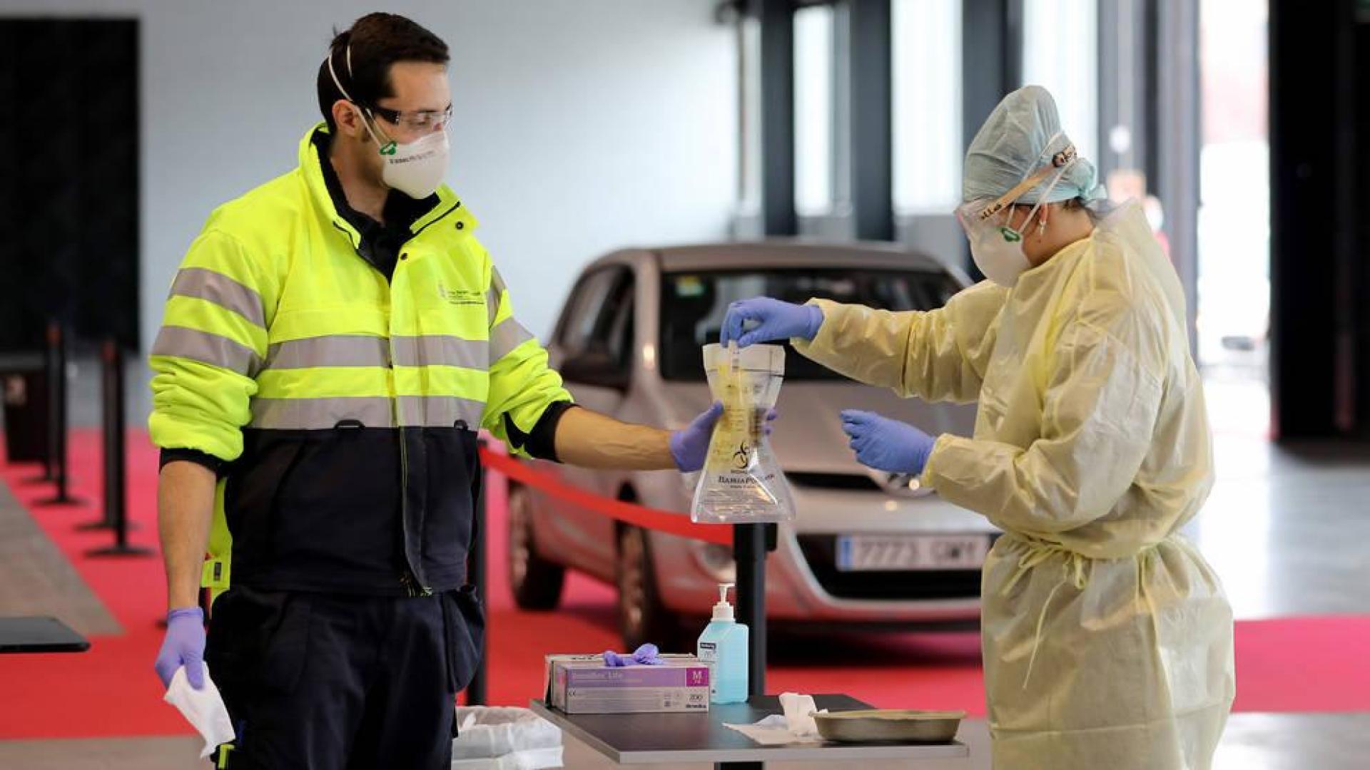 Pruebas de tes rápido a los funcionarios esenciales del Gobierno de Navarra en Refena