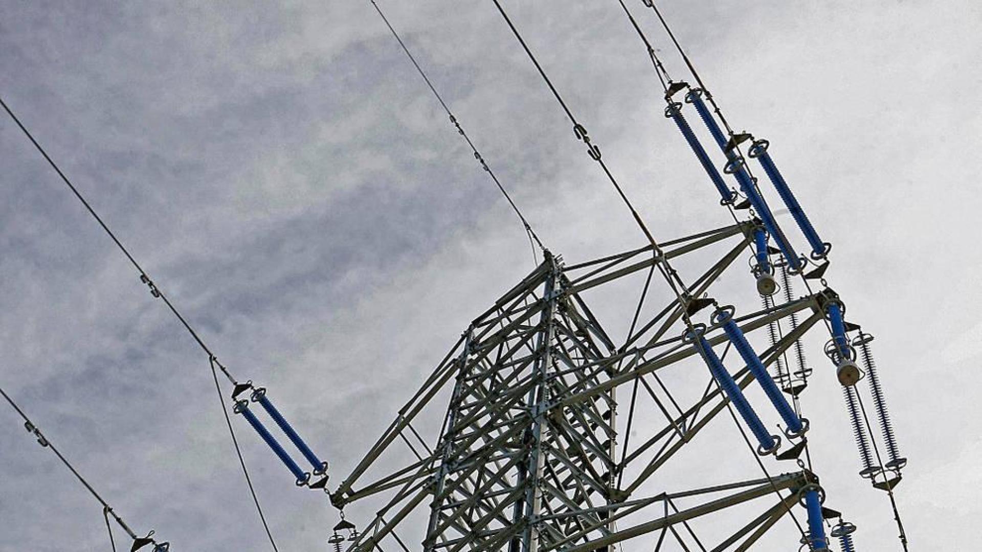 Industria congelará los peajes del recibo de la luz en  2015