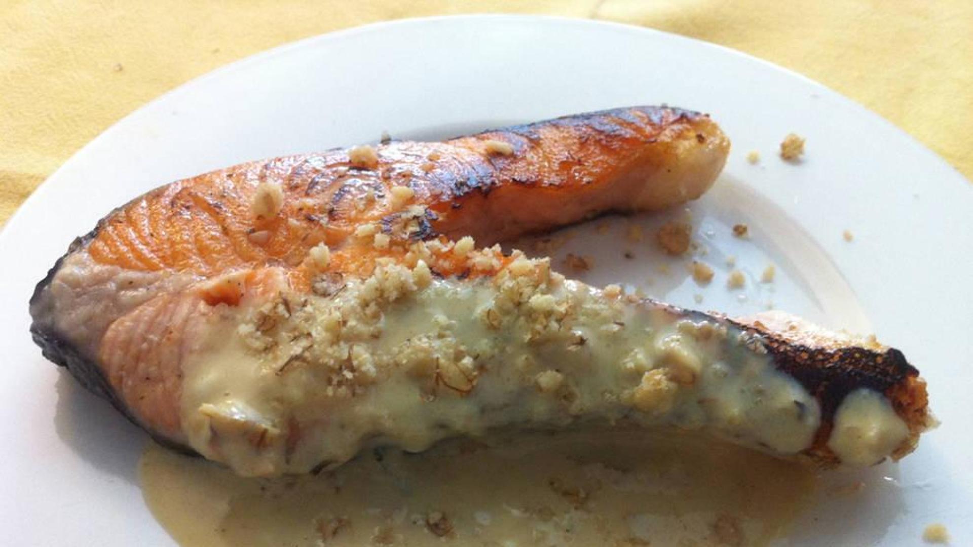 Receta: Salmón marinado en miel mostaza