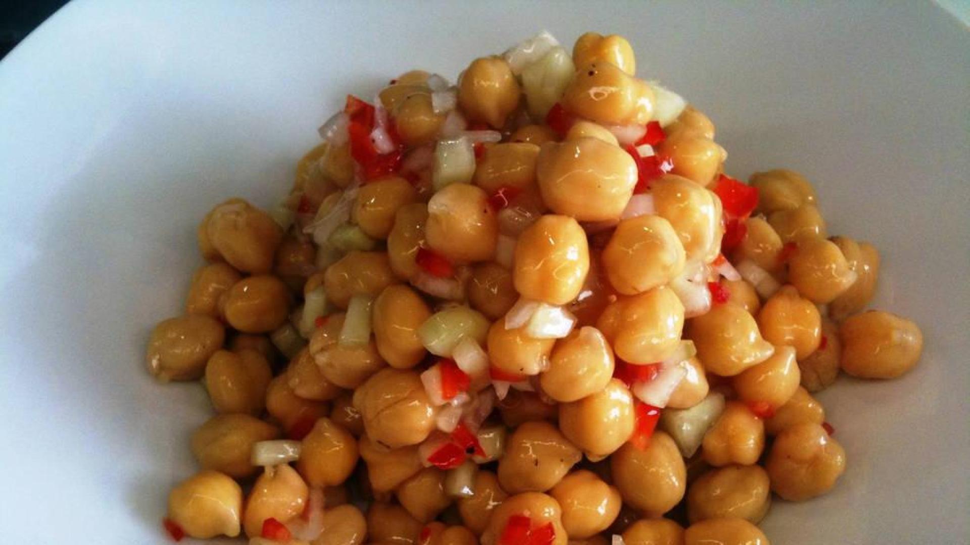 Ensalada fresca de garbanzos