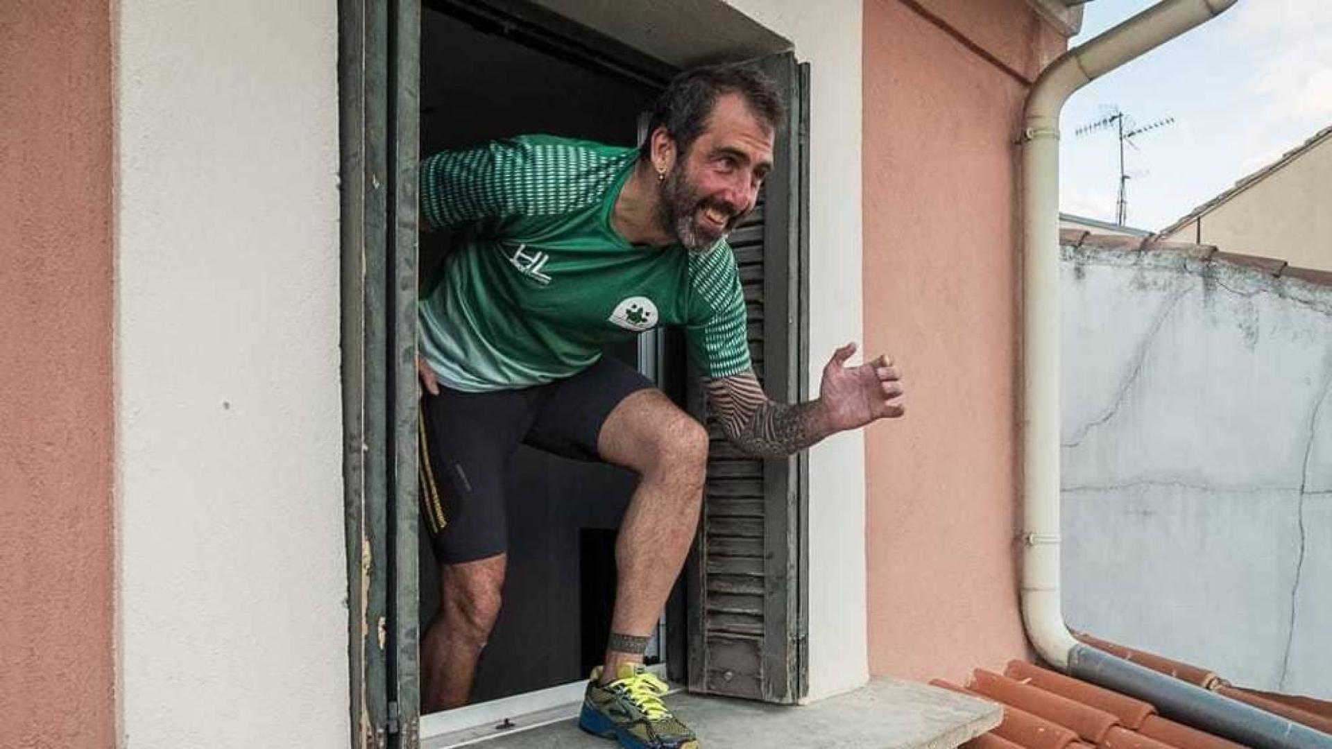 Galería de fotos de Amigos de la Vuelta del Castillo durante la crisis por el coronavirus.