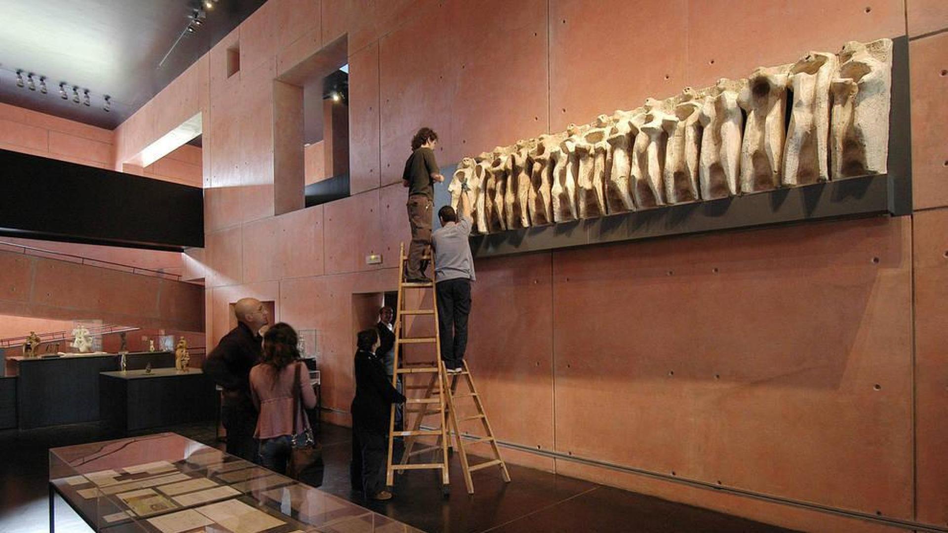 El Museo Oteiza lleva a sus contenidos virtuales la conocida obra 14 ángeles del escultor.