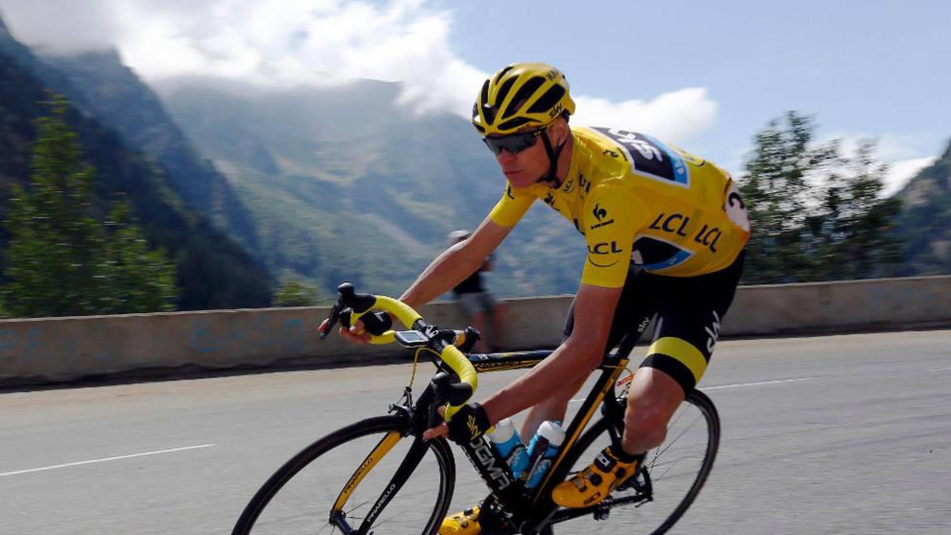 El tour baja su telón en los Campos Elíseos de París