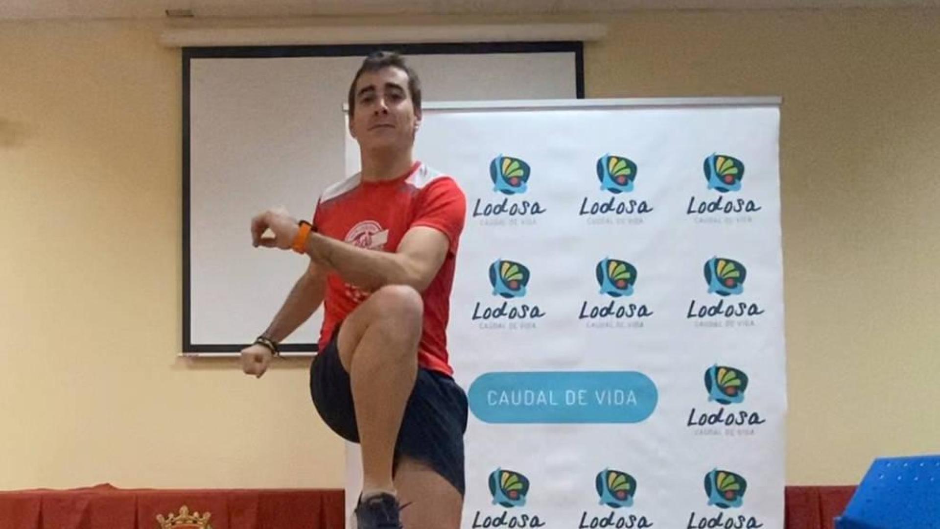 El coordinador deportivo de Lodosa, Ignacio Martínez, durante unas de las sesiones que comparte en internet.
