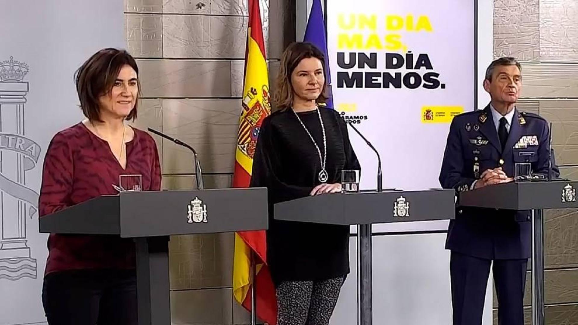 María José Sierra, la secretaria general de Transportes, María José Rallo del Olmo, y el jefe del Estado Mayor de la Defensa, el general Miguel Villarroya.