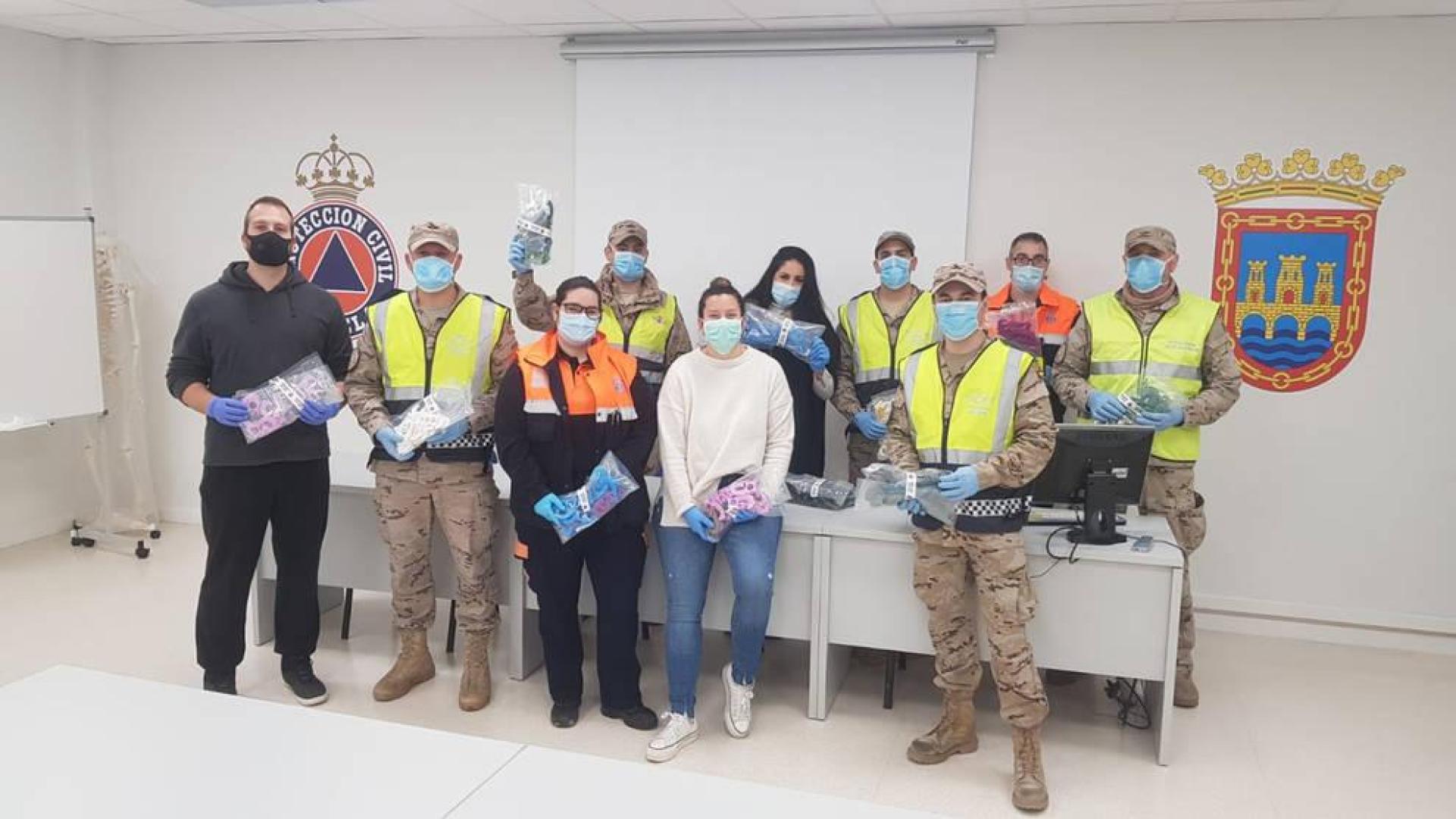 Tudela inicia el reparto de un gancho que evita tocar objetos