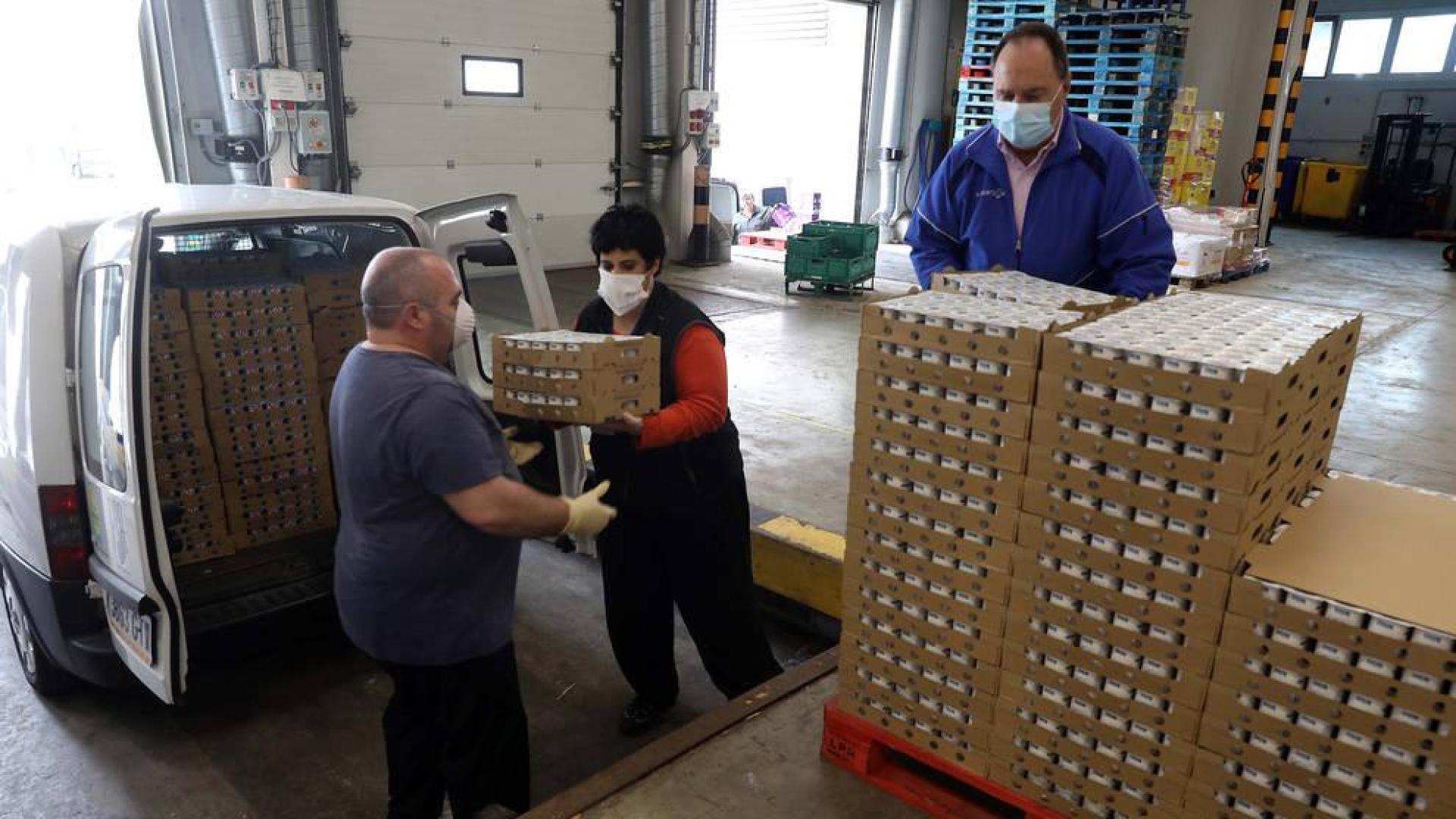 La Gota de Leche reparte alimento a 300 familias con niños