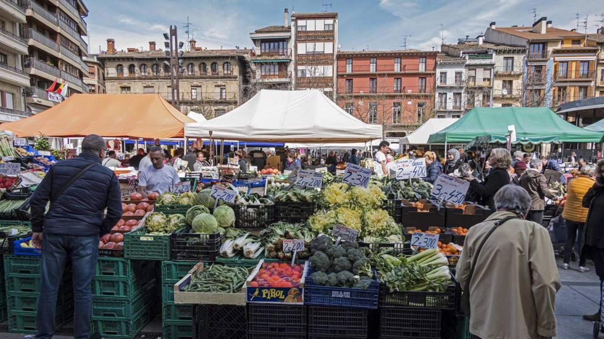 El mercado del jueves en Estella volverá con 30 de sus 34 puestos