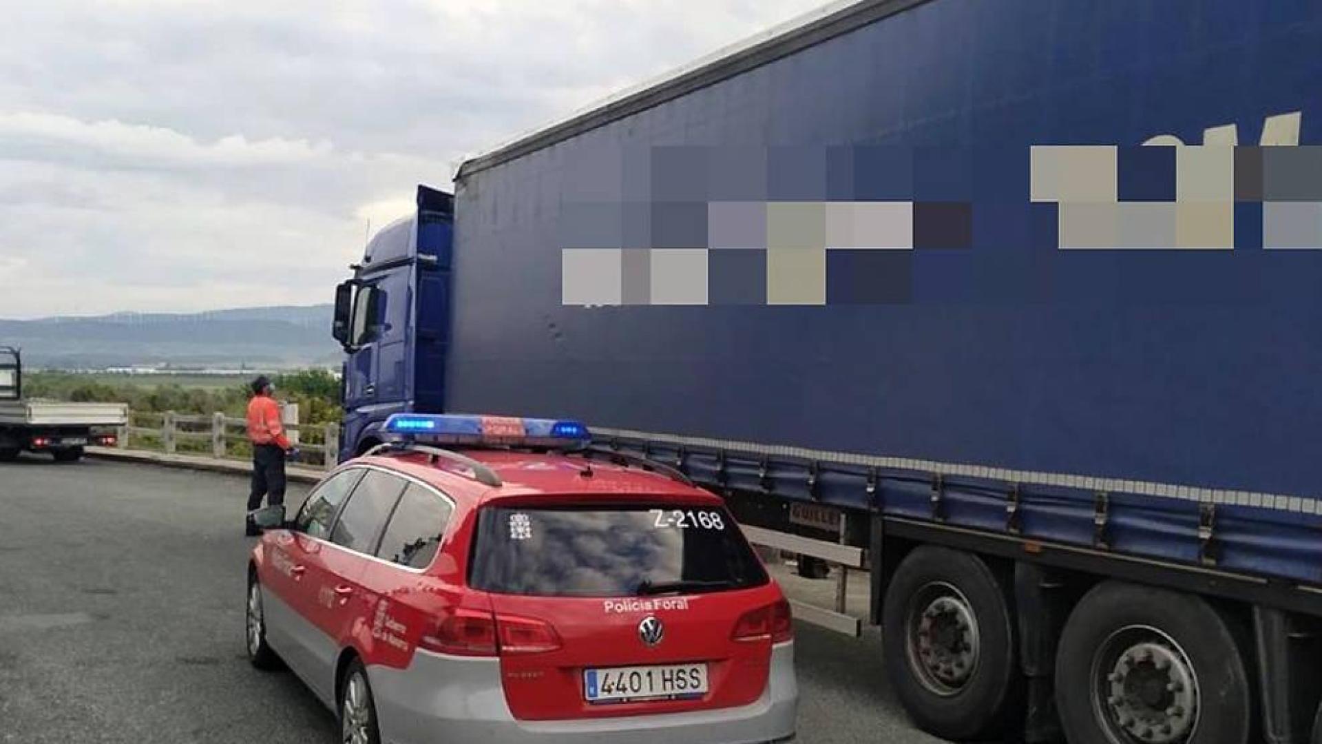 Policía Foral intercepta en la AP-15 un camionero que da positivo en drogas