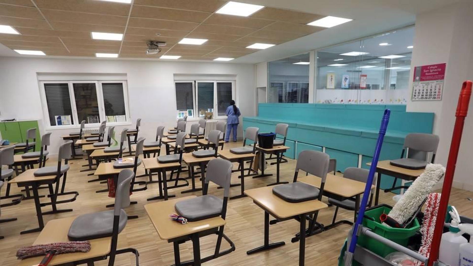 Jesuitas abre sus puertas y muestra la vida escolar congelada