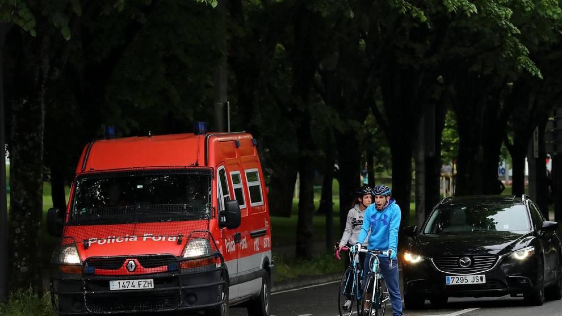 Imágenes de la jornada del 2 de mayo, en la que los navarros pueden salir a la calle a pasear y hacer deporte entre las 6 y las 10 de la mañana, y las 20 y las 23 de la noche.