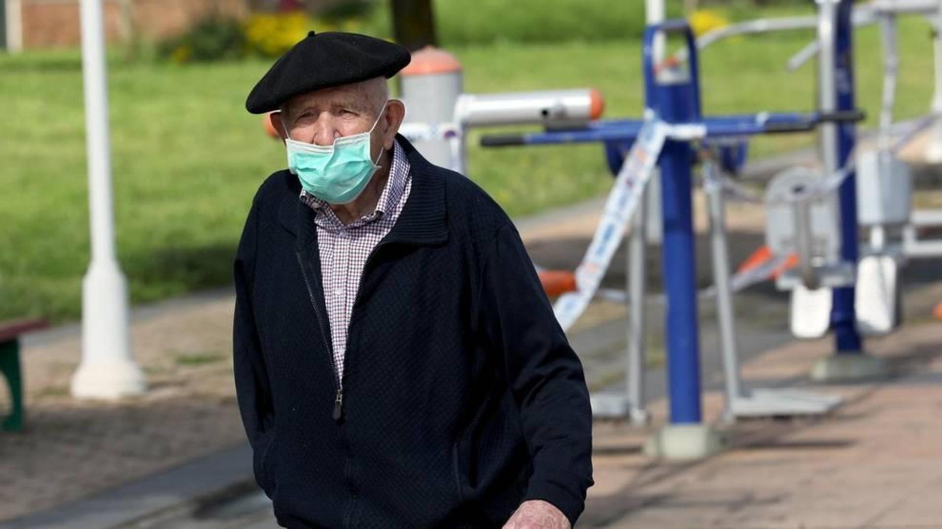 Imágenes de la jornada del 2 de mayo, en la que los navarros pueden salir a la calle a pasear y hacer deporte entre las 6 y las 10 de la mañana, y las 20 y las 23 de la noche.