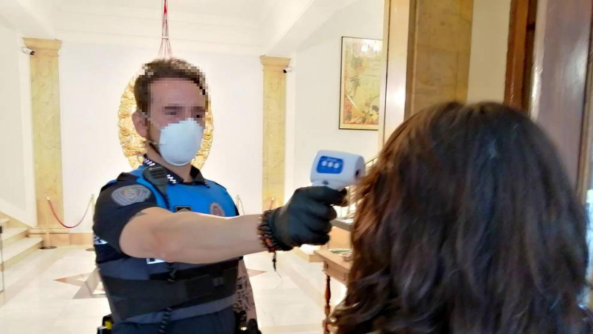 Ayuntamiento Pamplona medirá temperatura a quien acceda a Casa Consistorial