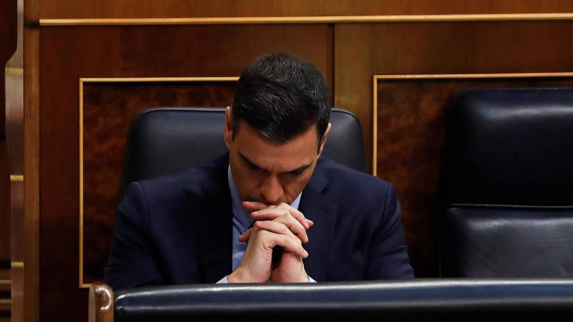 Sánchez reprocha a Casado la abstención del PP, que es "como votar que no"