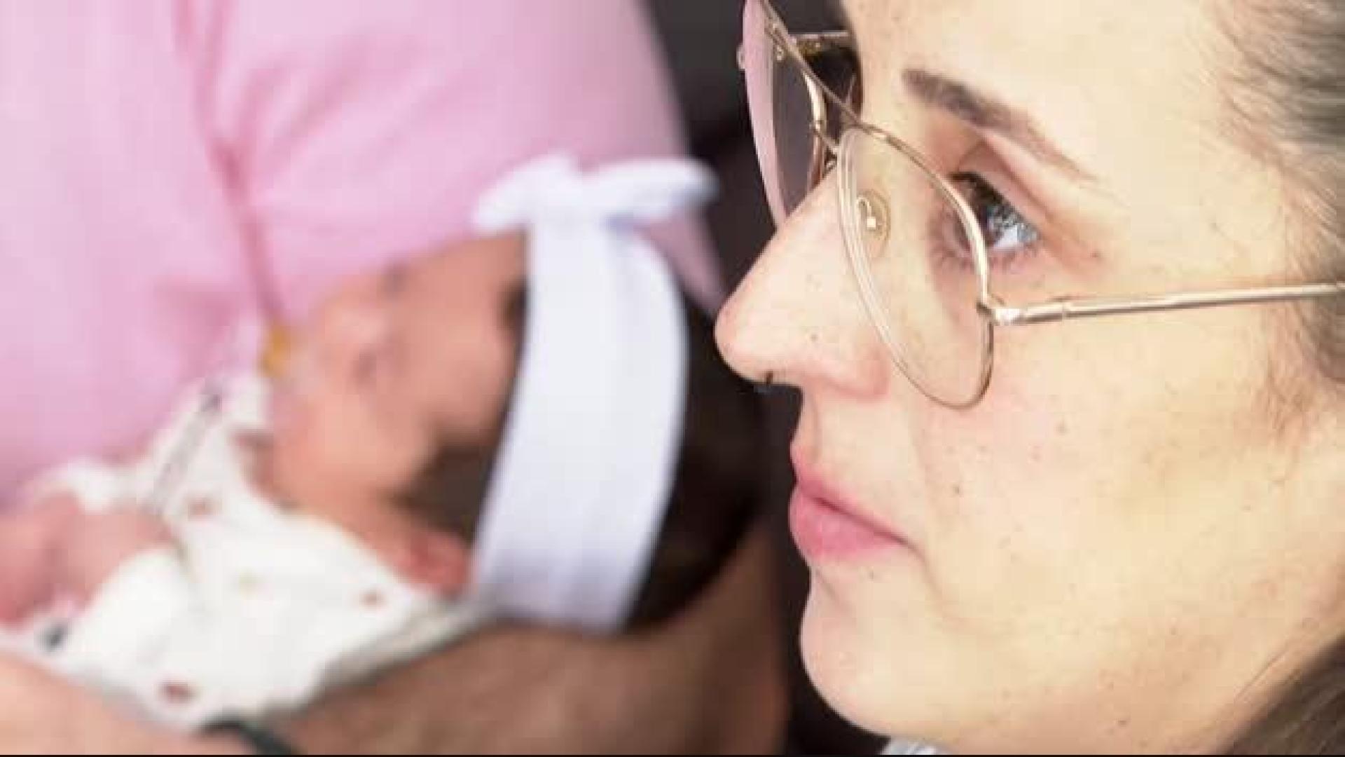 Vídeo: Mia y su madre, ya en casa tras un mes aisladas y separadas por el coronavirus