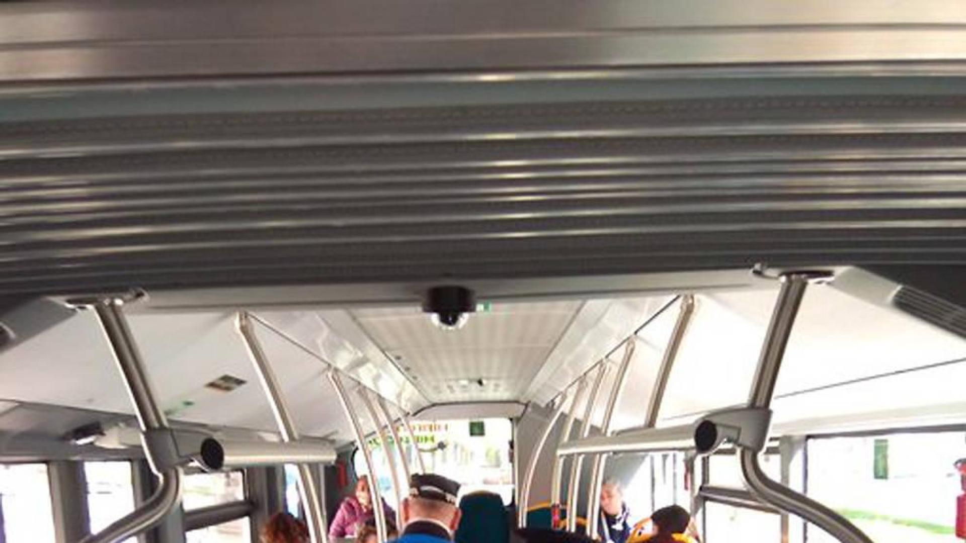 Policía Municipal denuncia a una persona que no pudo justificar su viaje en villavesa