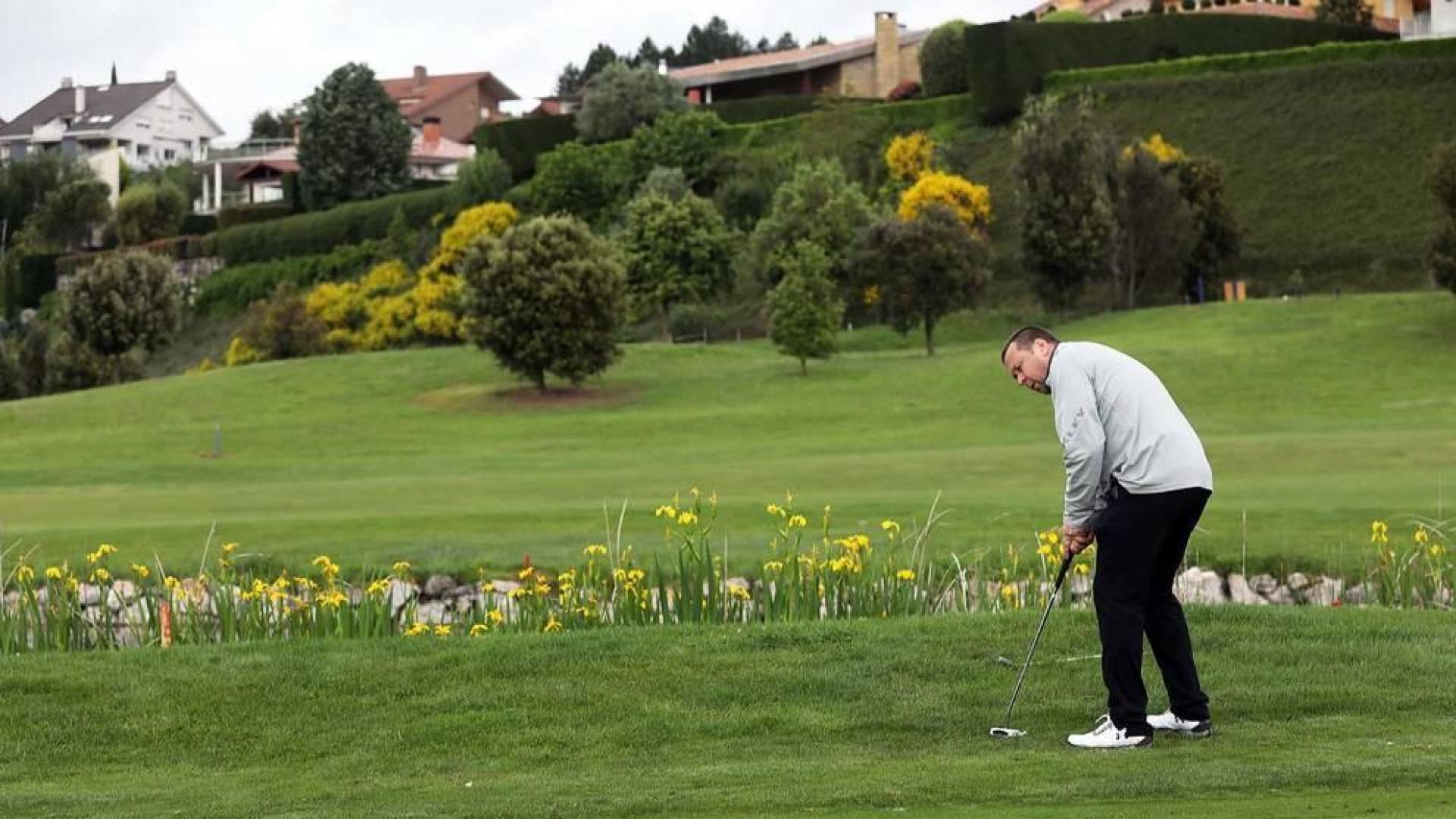La ordenada vuelta del golf