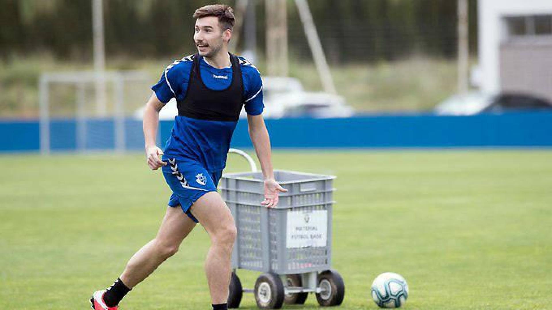 Los jugadores de Osasuna mejoran su técnica con ejercicios de habilidad