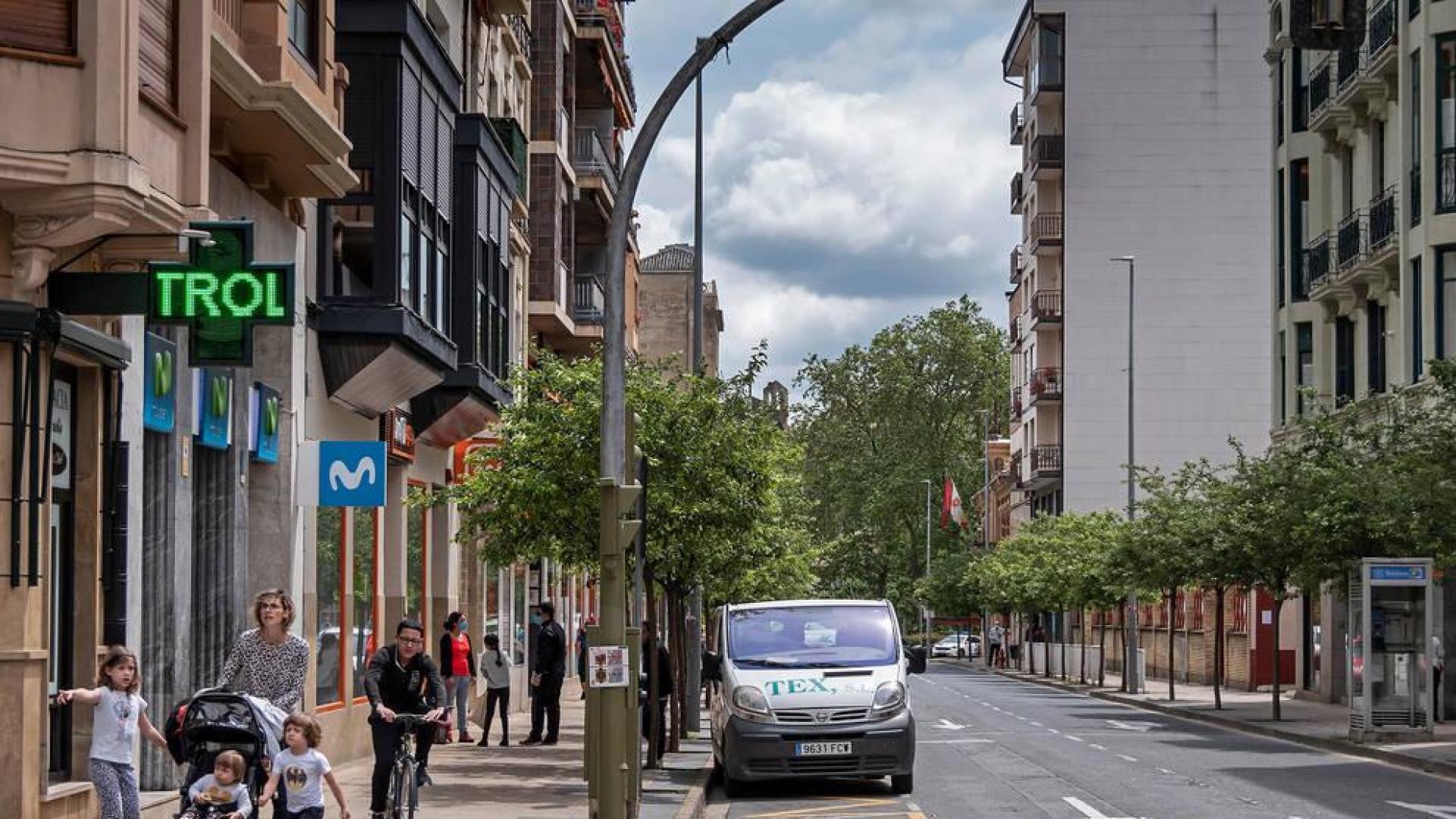 Paseo de la Inmaculada, una de las principales zonas de tránsito peatonal de Estella.