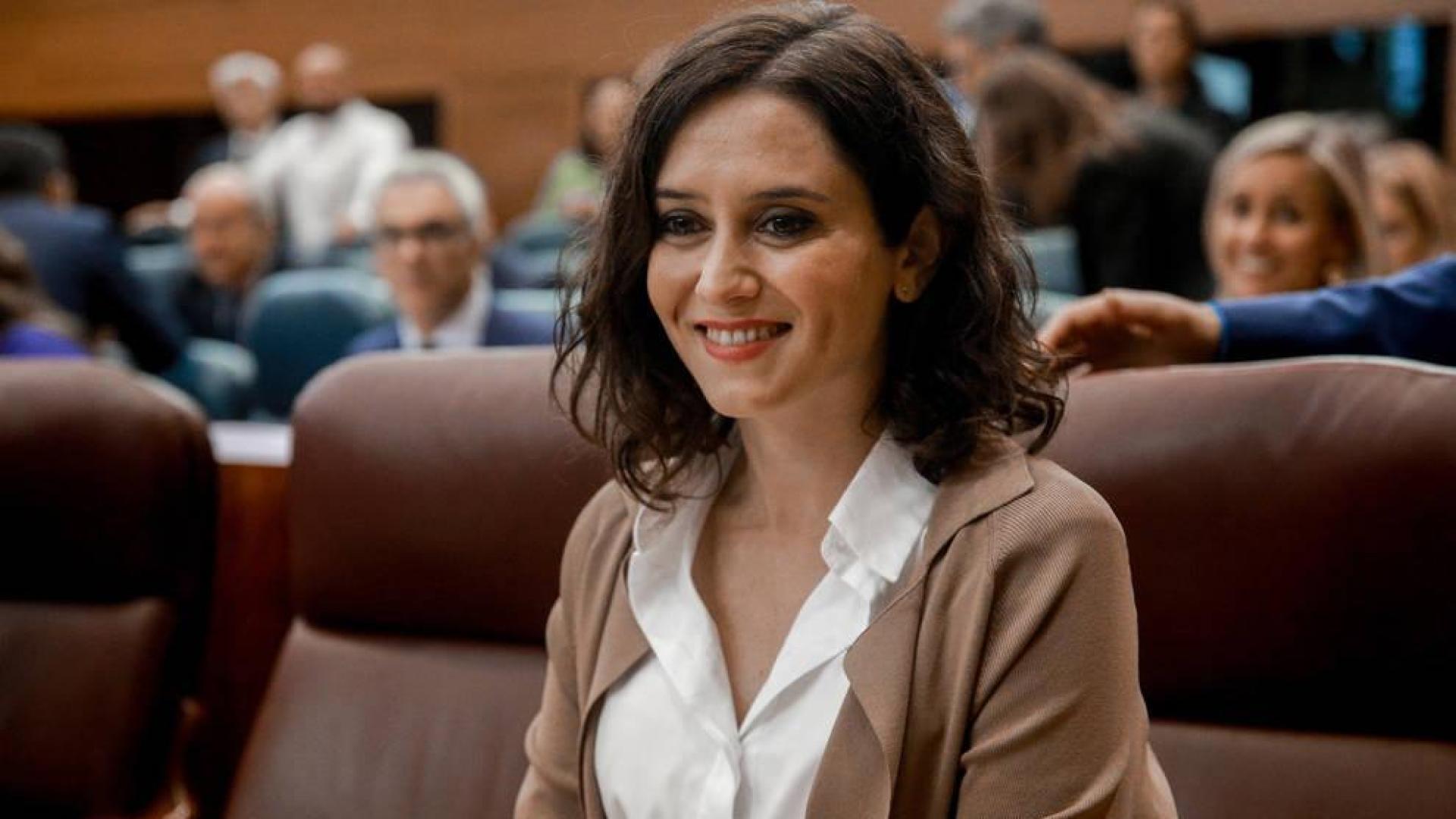 La presidenta de la Comunidad de Madrid, Isabel Díaz Ayuso, durante una sesión plenaria