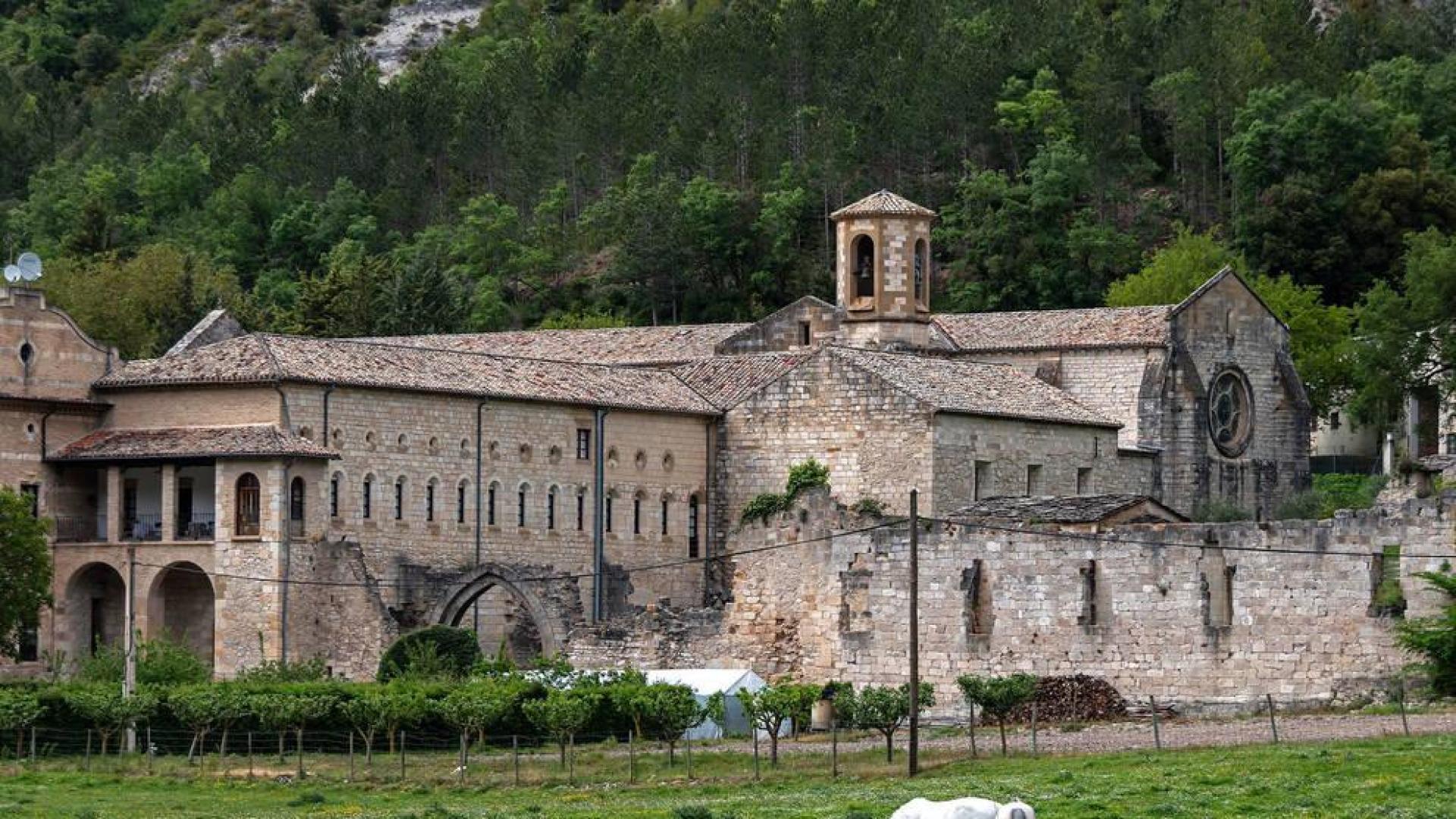 Cultura invierte 100.000 euros en las cubiertas del claustro de Iranzu