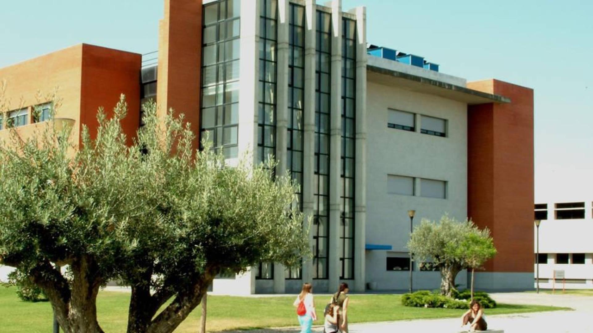 La universidad reconoce que hubo cambios en el expediente de Montón