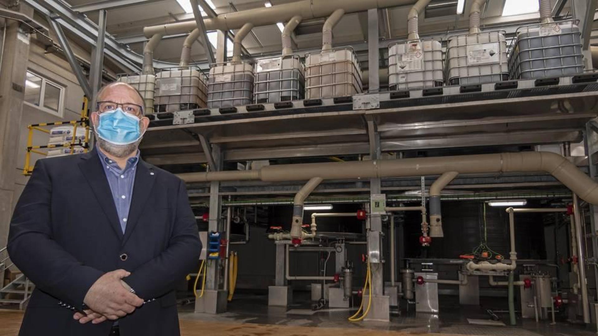 Álvaro Redondo, director general de Kersia en España y Portugal, en la planta de Estella.