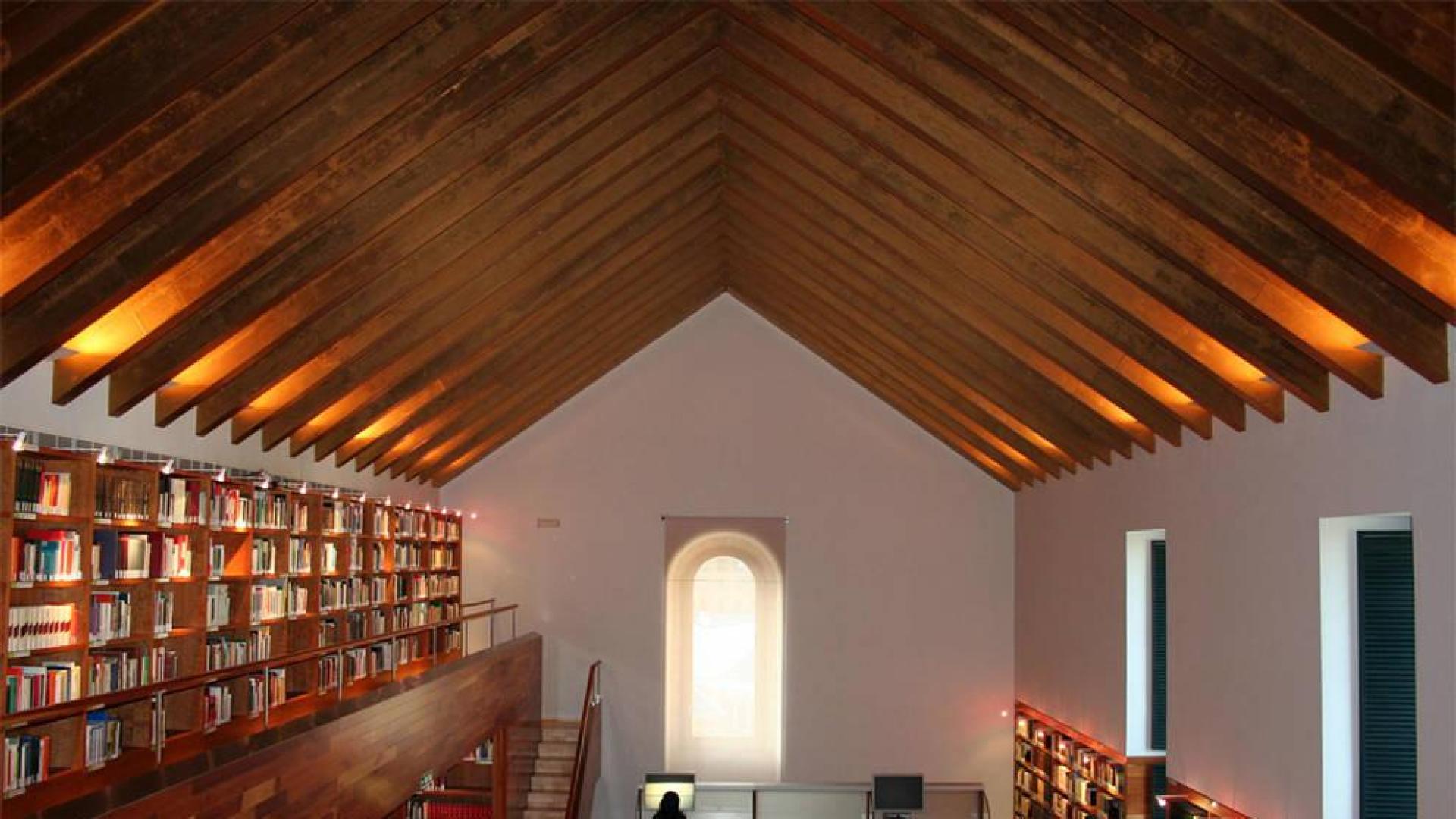 El Archivo General de Navarra cerró 2015 con 6.330 asistencias, 100 más