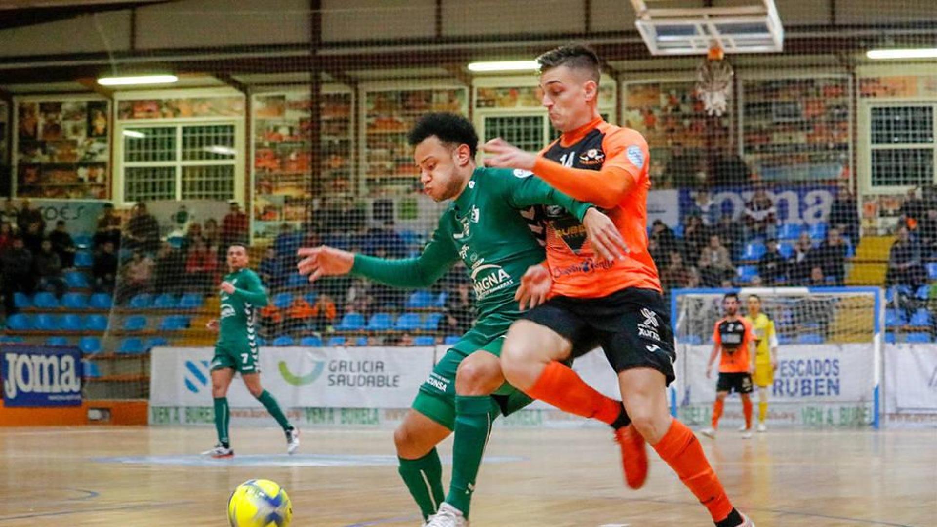 Osasuna Magna rescata un punto ante el colista en Burela