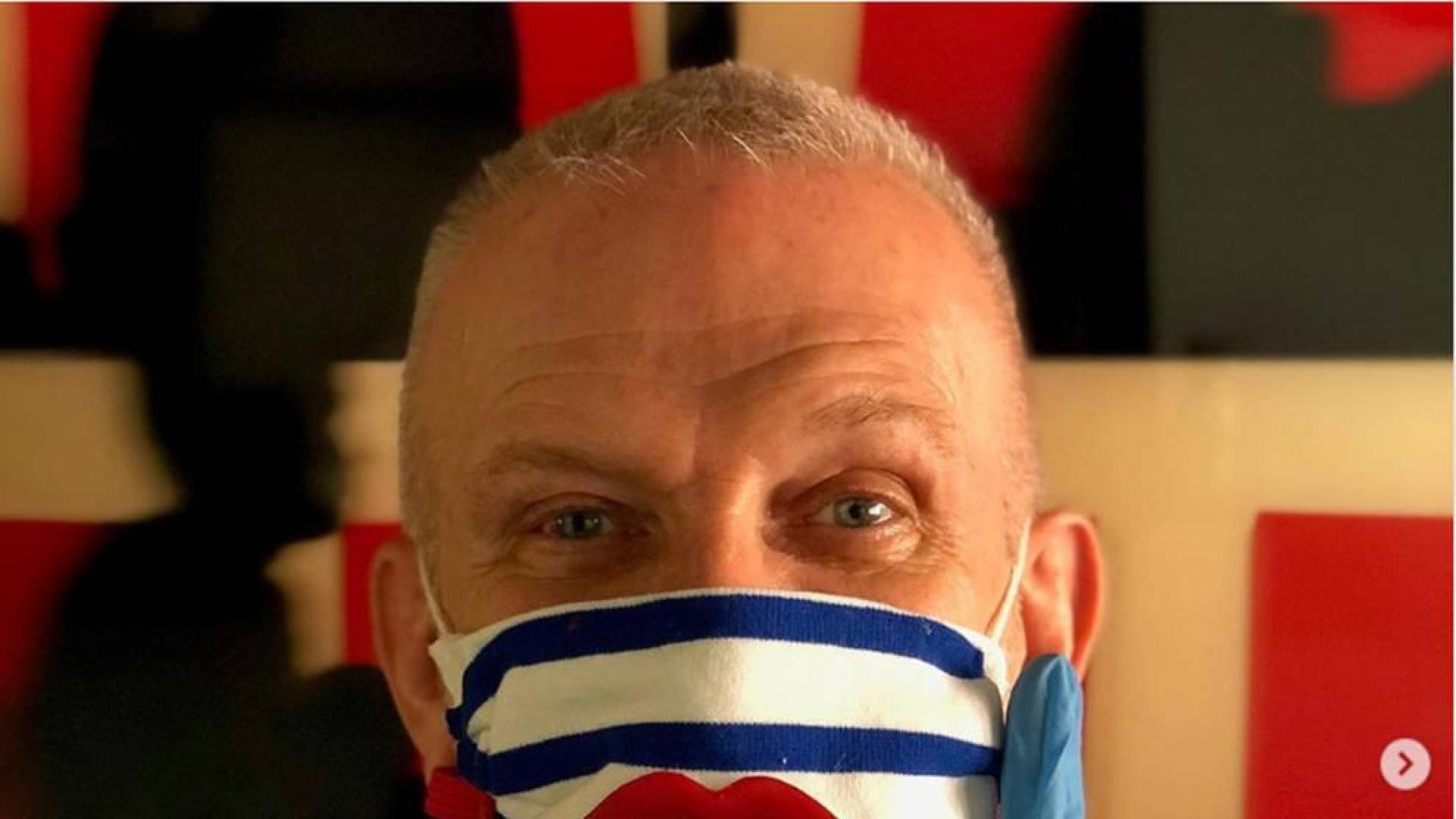 Uno de los curiosos diseños de mascarilla de la marca Jean Paul Gaultier