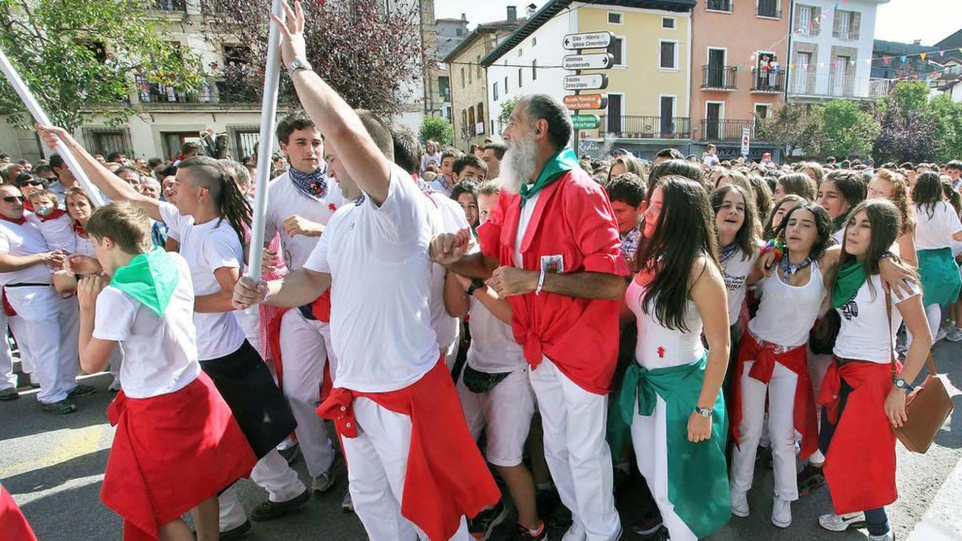 Sakana avanza cambios de formato en las fiestas de sus quince pueblos