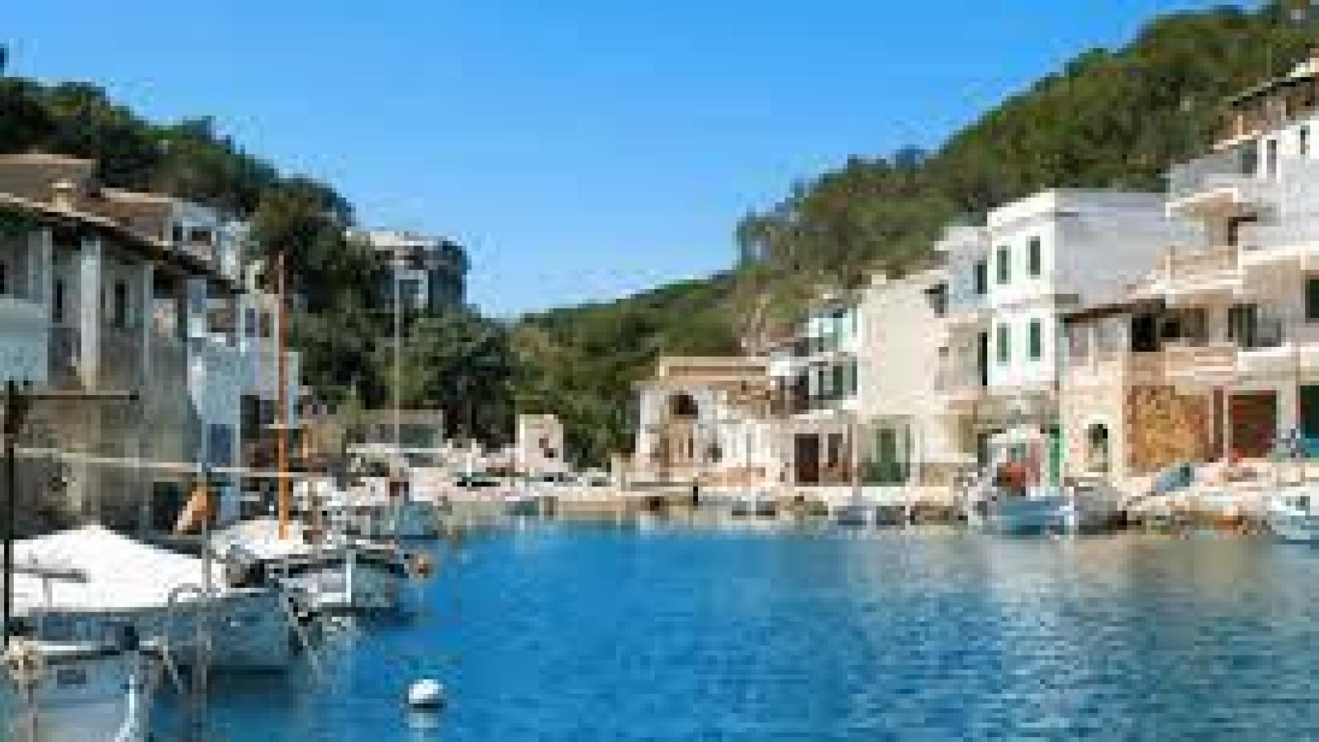 Un juez dejan sin efecto la pensión de 200 euros que una madre daba a sus hijas 'ninis'