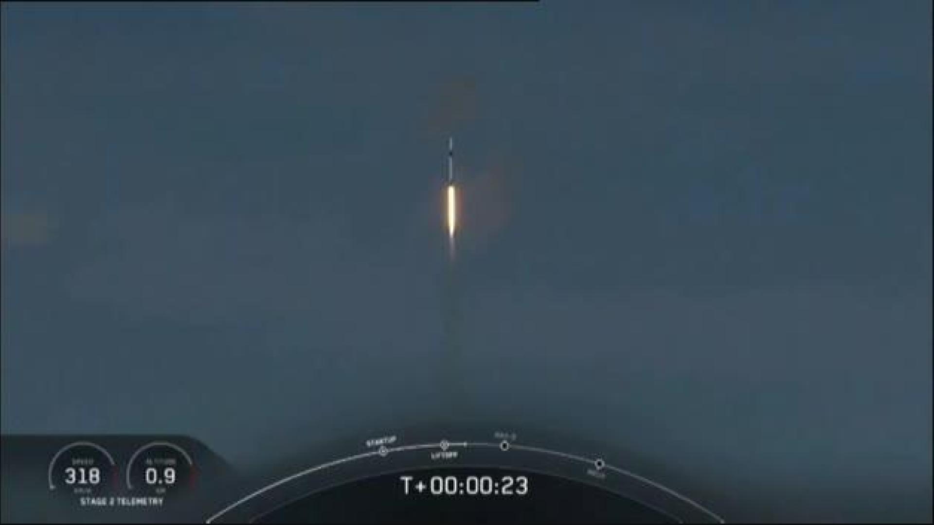 Despega con éxito la primera misión tripulada de SpaceX