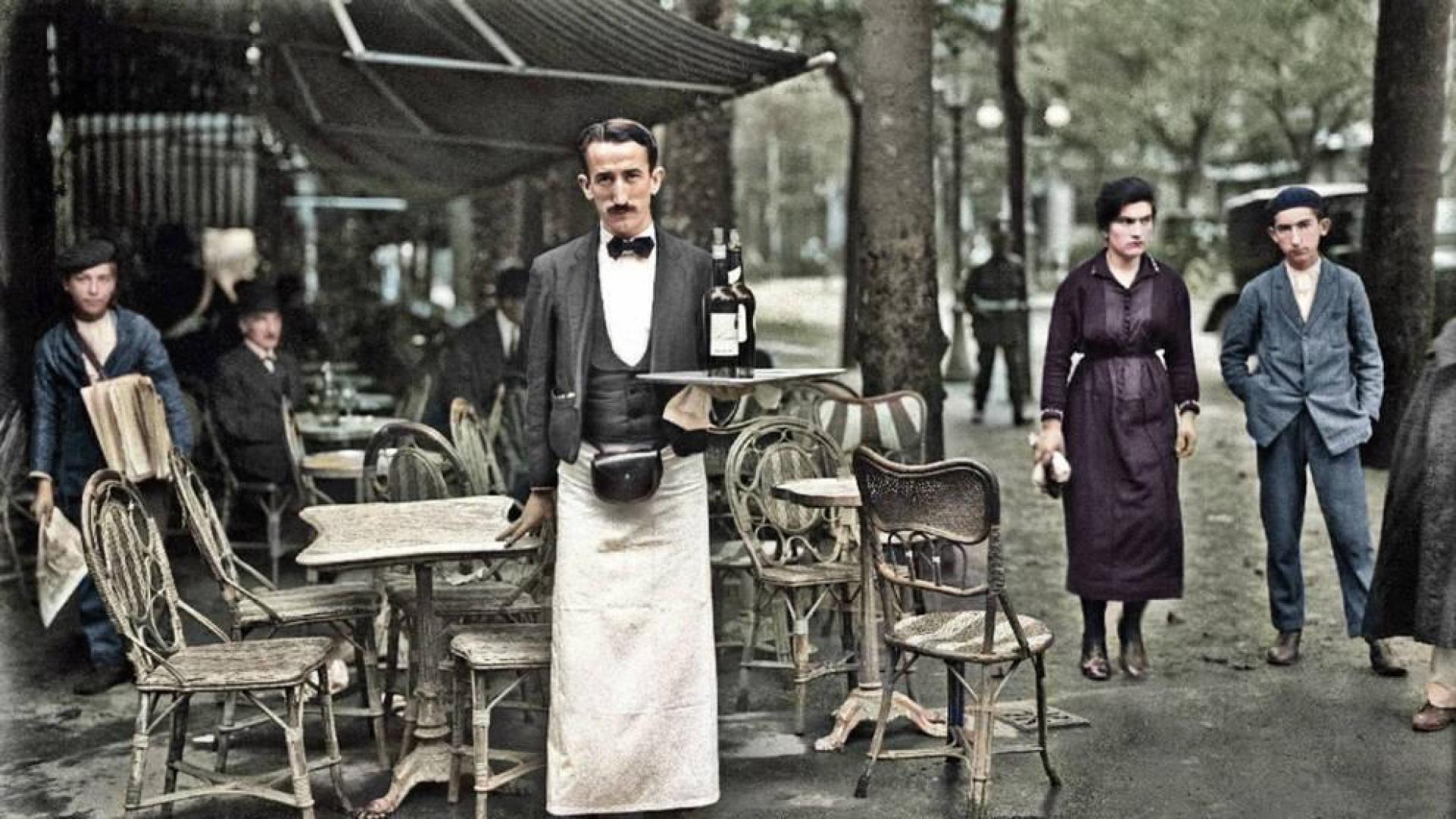 Imagen de la Terraza del Café del Rhin, San Sebastián, 1920.