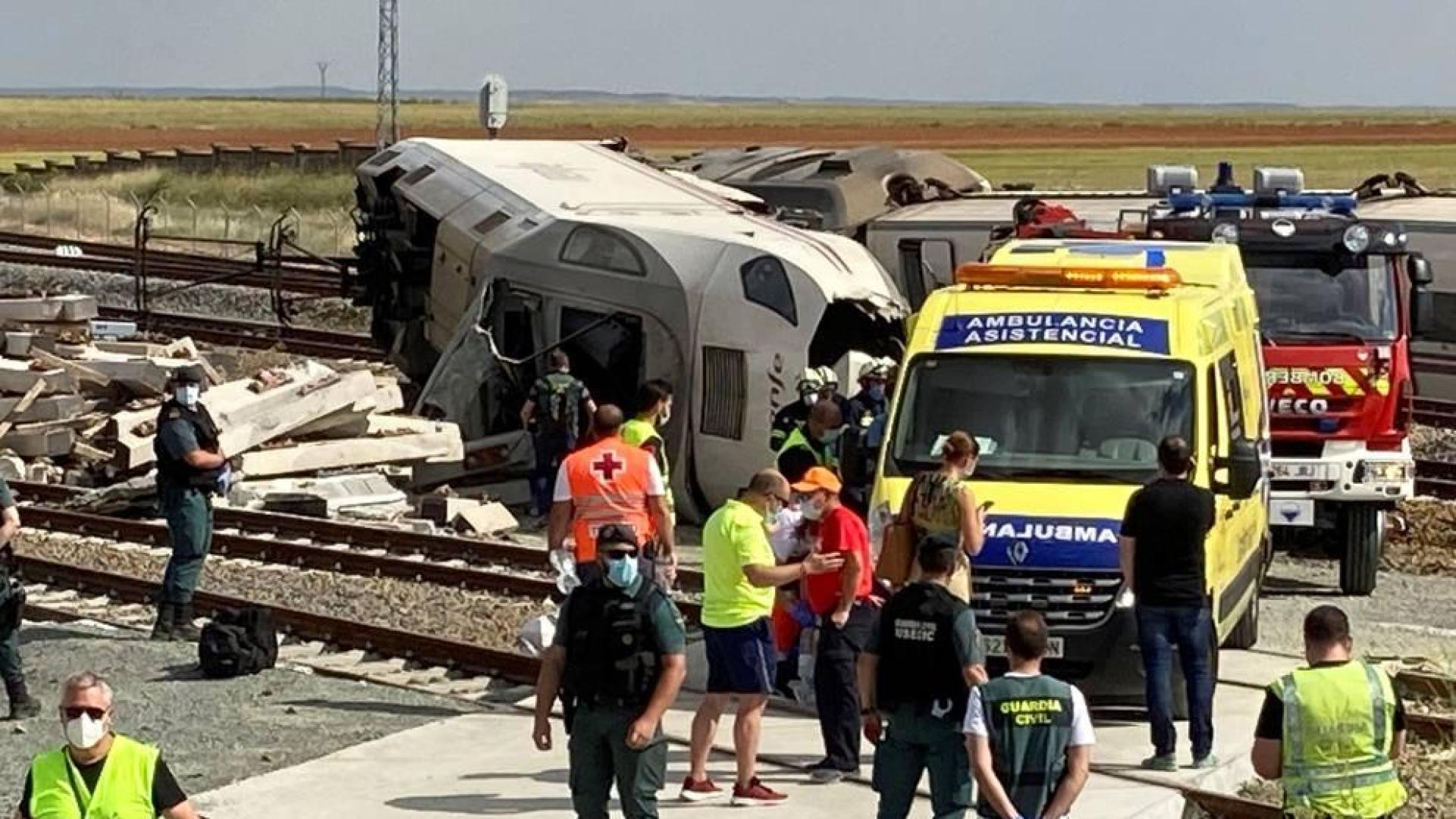 Descarrila un Alvia al arrollar en Zamora a un coche, cuyo conductor fallece