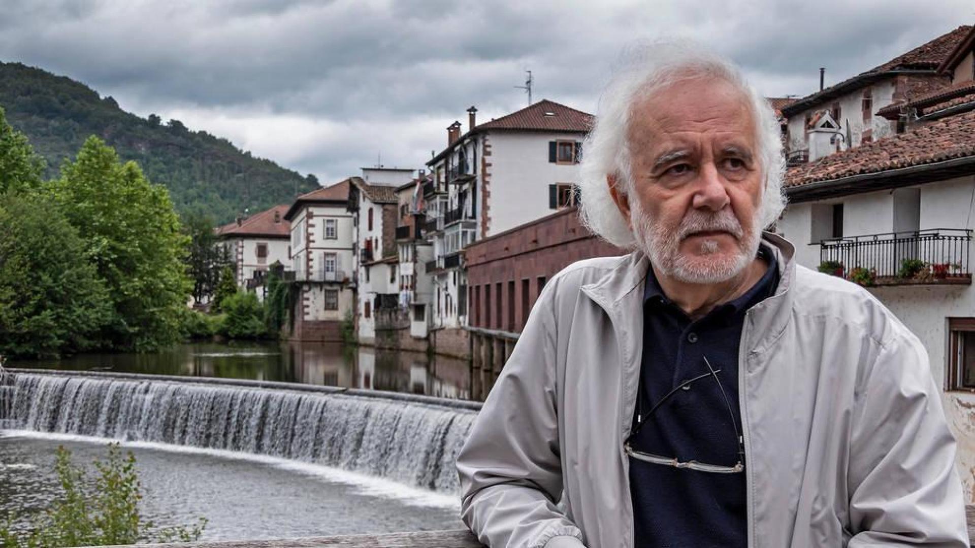 Ramón Andrés: “No podemos dejar la política en manos de los políticos”