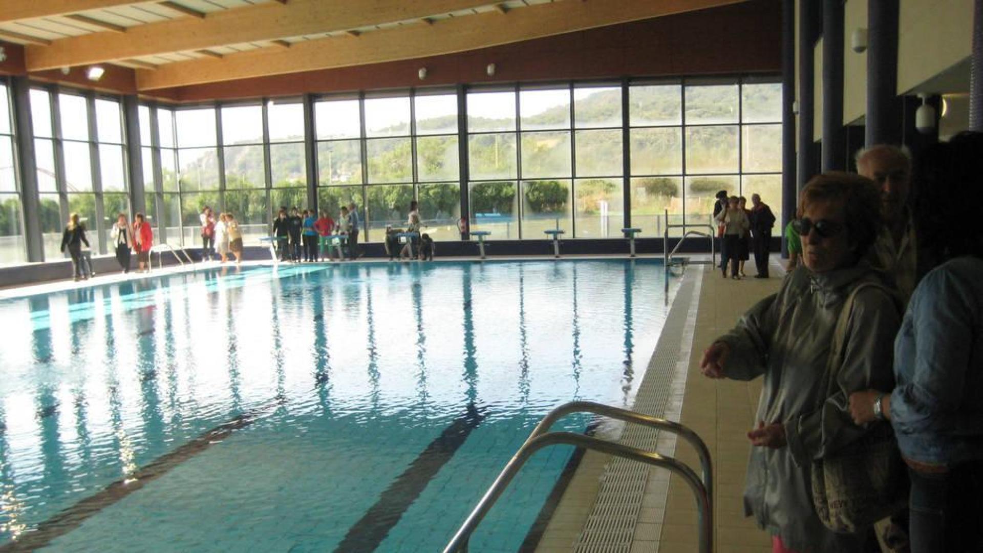 Alsasua cierra las piscinas al aire libre y adapta la cubierta para verano